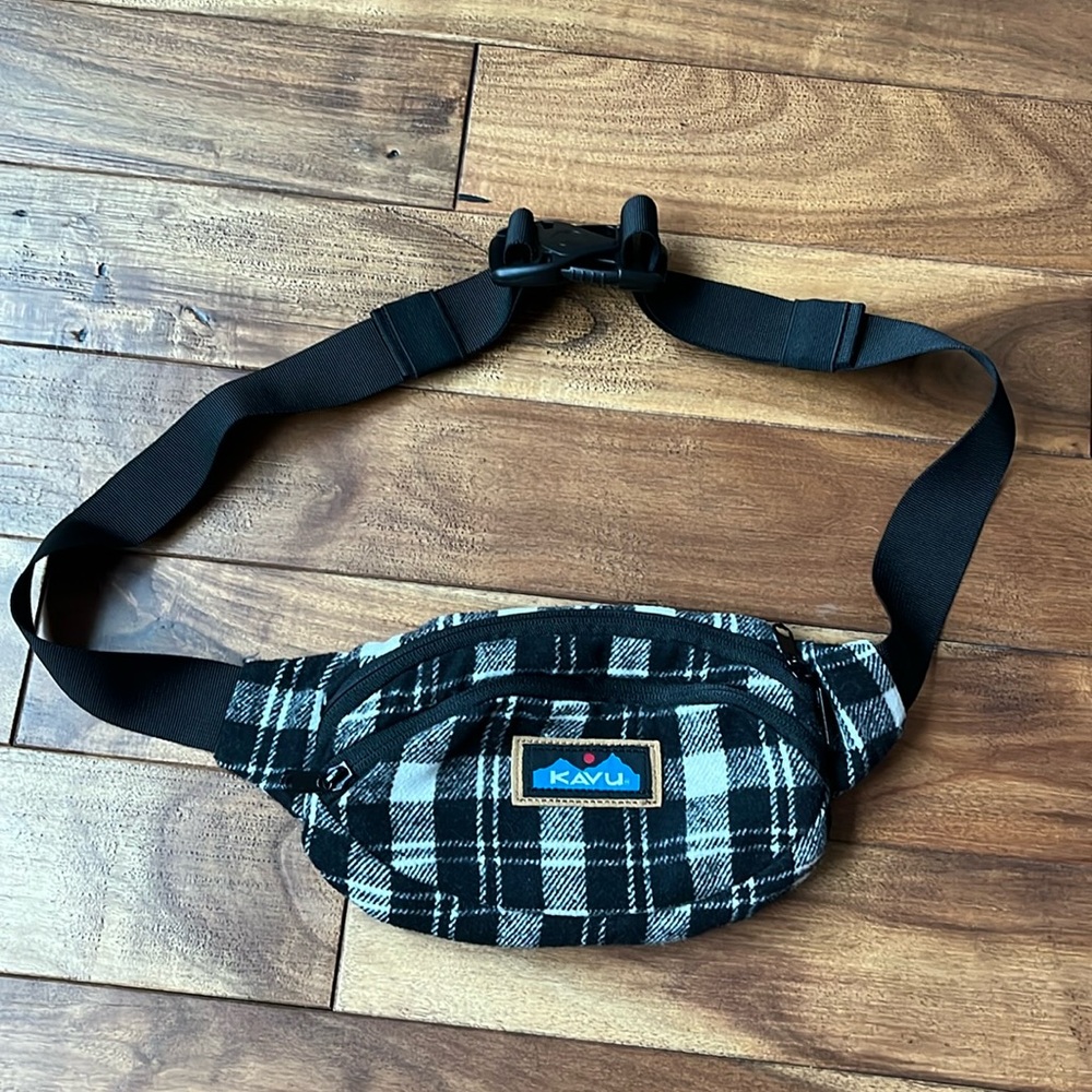 Kavu cross body bag